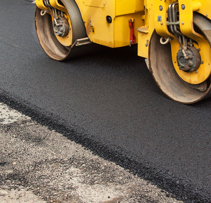 Asphalt paving